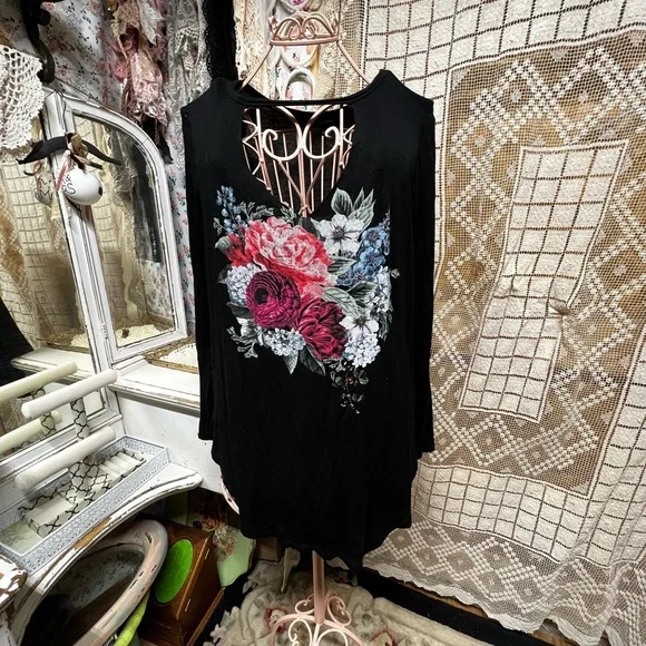 Torrid long sleeve tunic chocker shirt - Picture 1 of 5